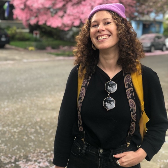 Meet your Posher, Rosa - Picture 1 of 1